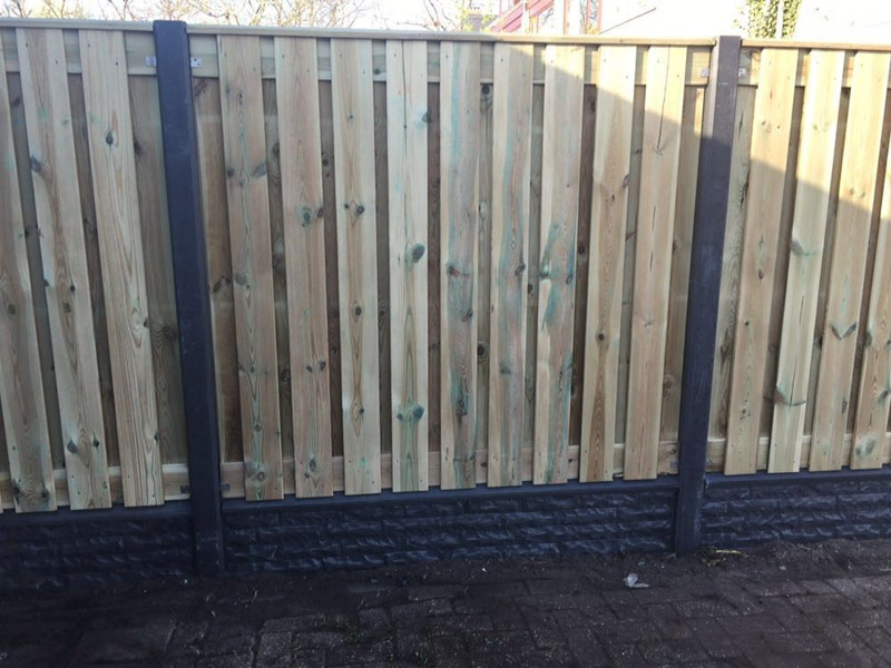 wat kost een betonnen schutting
