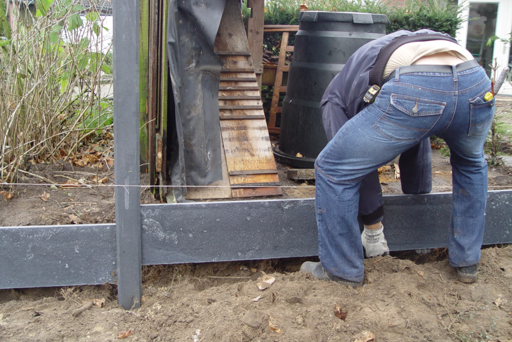 Betonpalen plaatsen