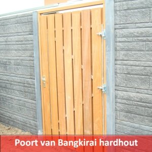 Hardhouten tuindeur