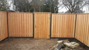 Douglas poort met schutting