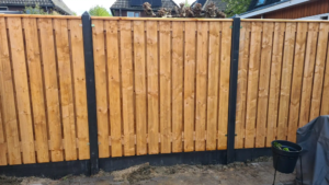 Red Class Wood schutting